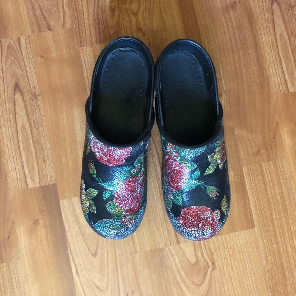 Floral Black Women's Clogs